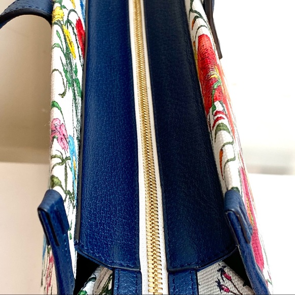 Gucci #550140 Large Linea Canvas Tote - Picture 14 of 16